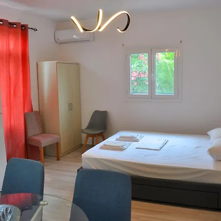 Apartment Dimitra *
